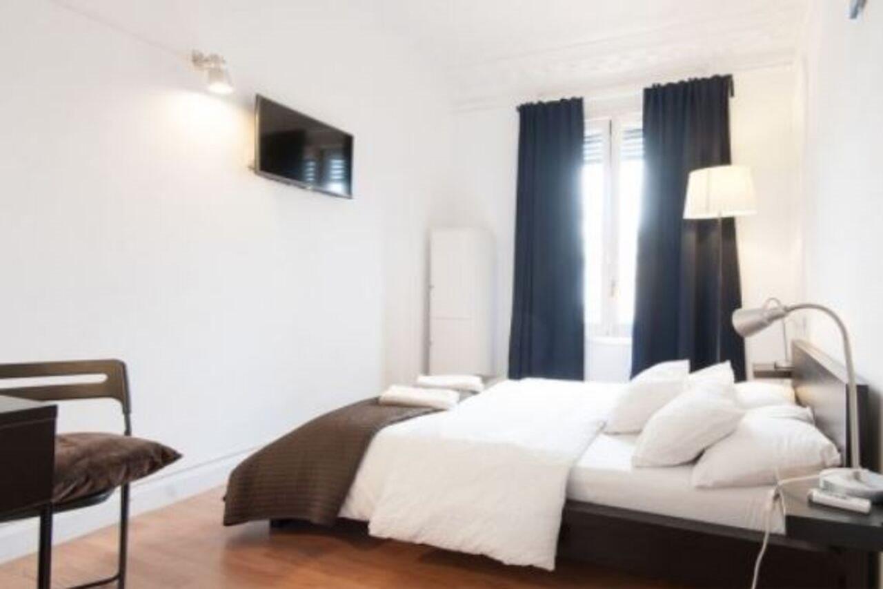 Wow Hostel Барселона Екстериор снимка