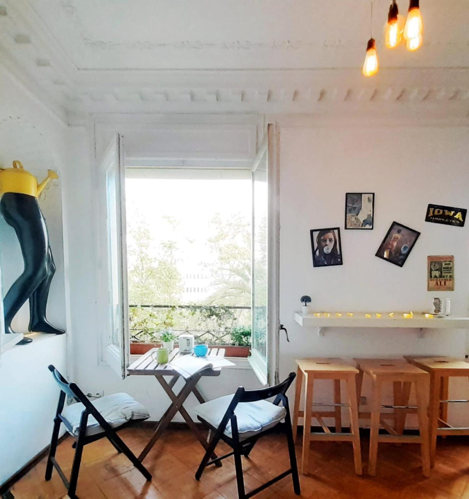 Wow Hostel Барселона Екстериор снимка