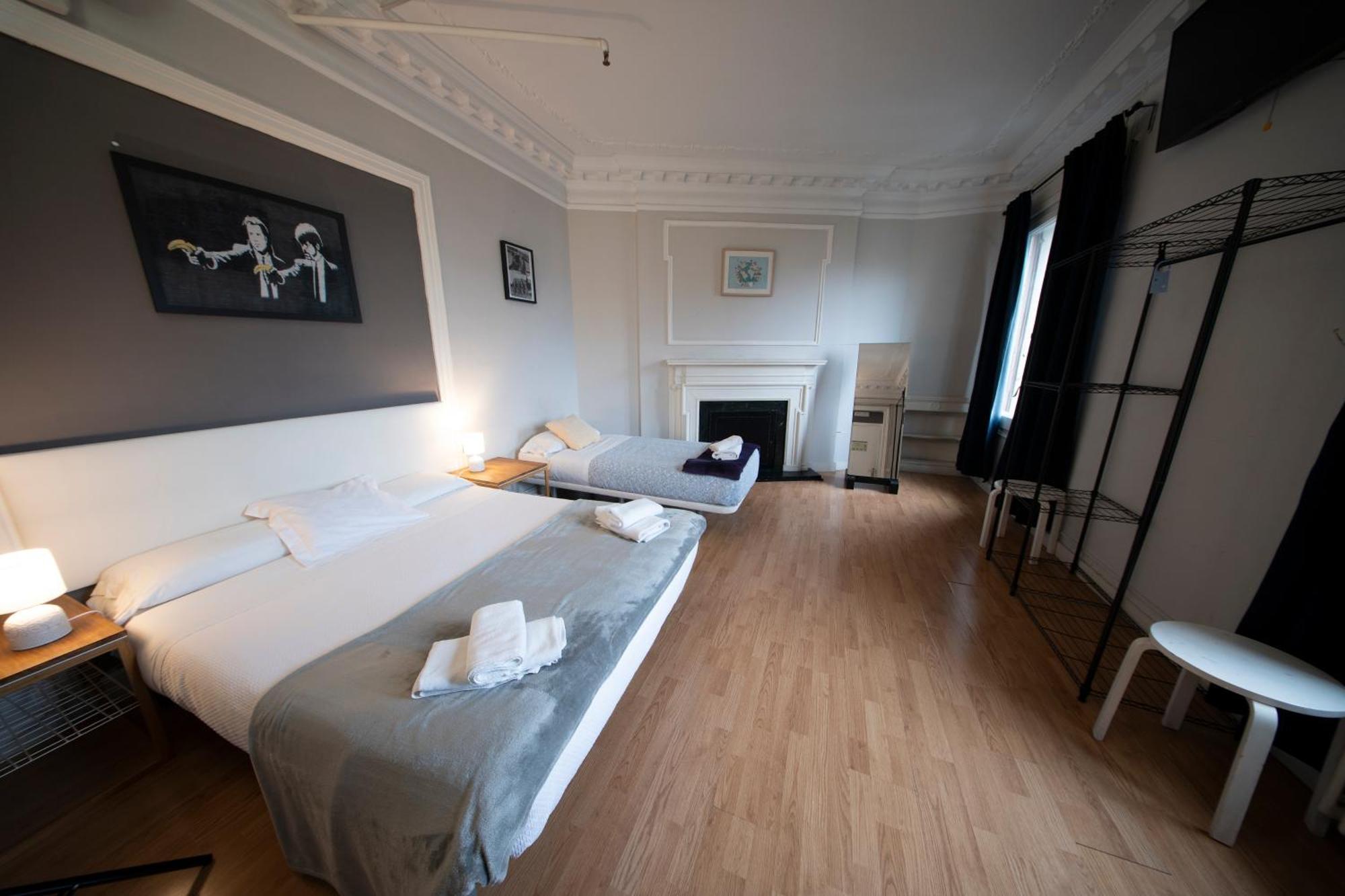 Wow Hostel Барселона Екстериор снимка