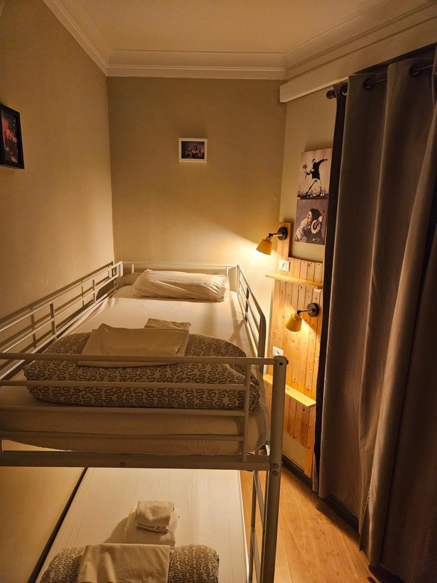 Wow Hostel Барселона Екстериор снимка