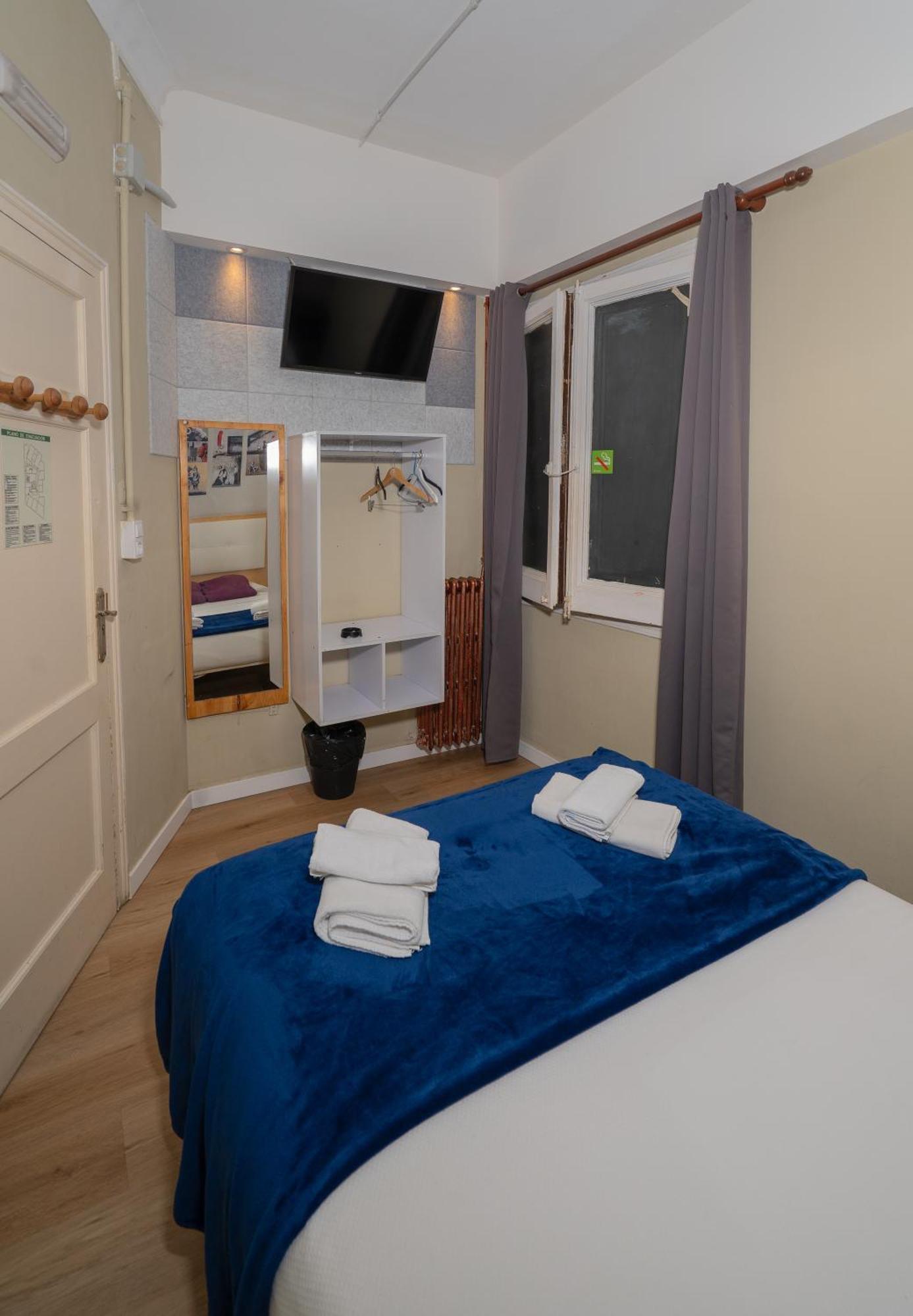 Wow Hostel Барселона Екстериор снимка