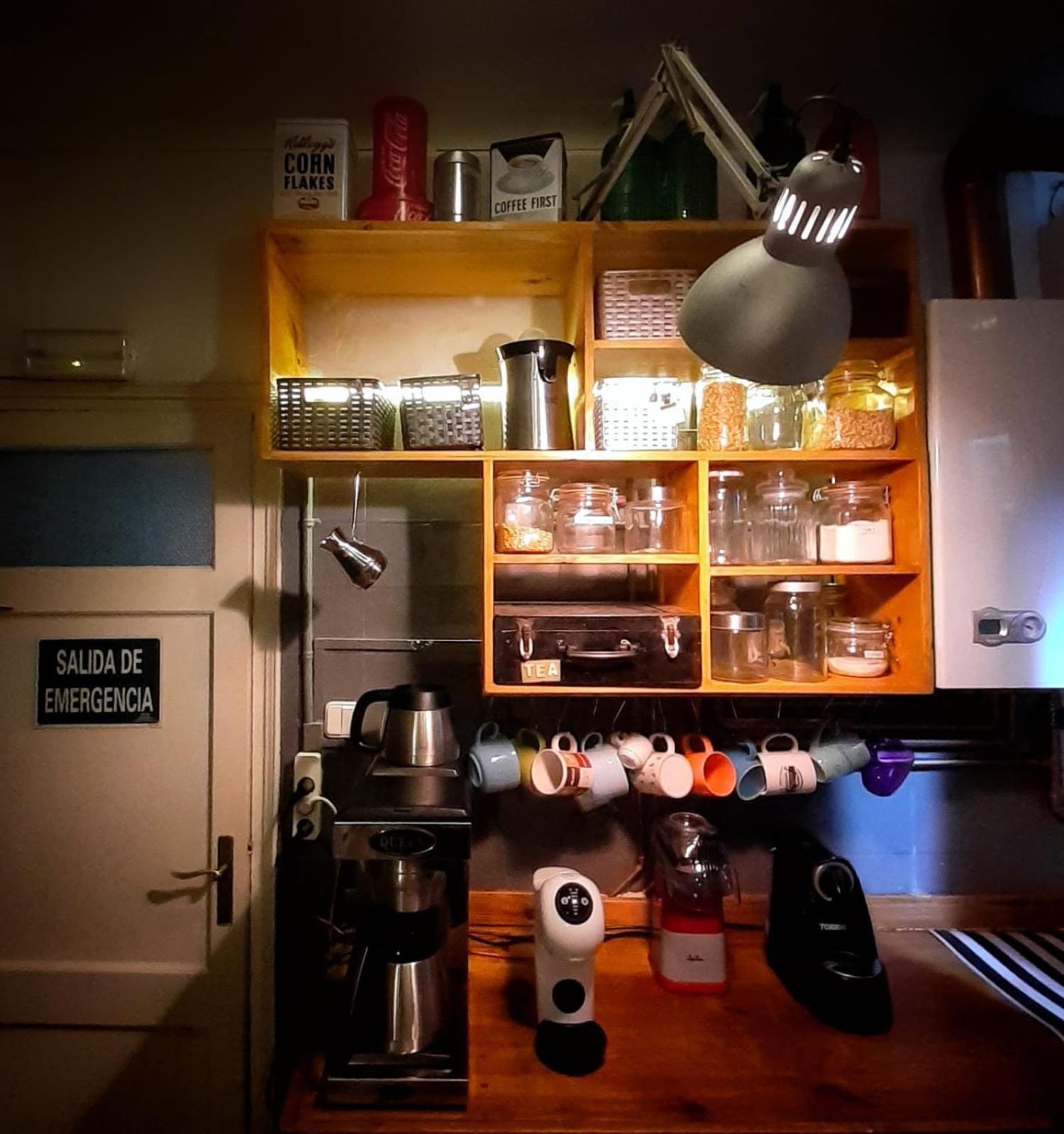 Wow Hostel Барселона Екстериор снимка