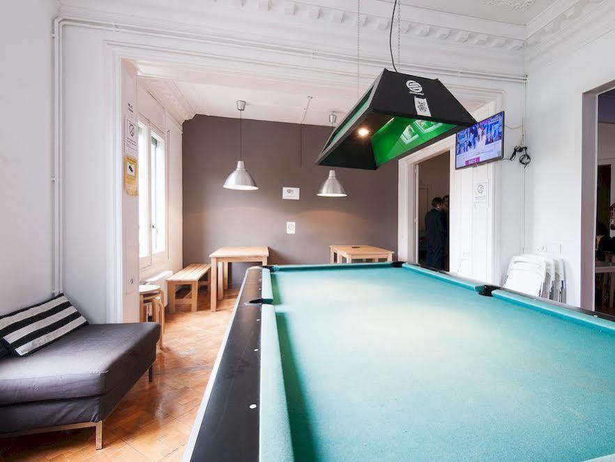 Wow Hostel Барселона Екстериор снимка