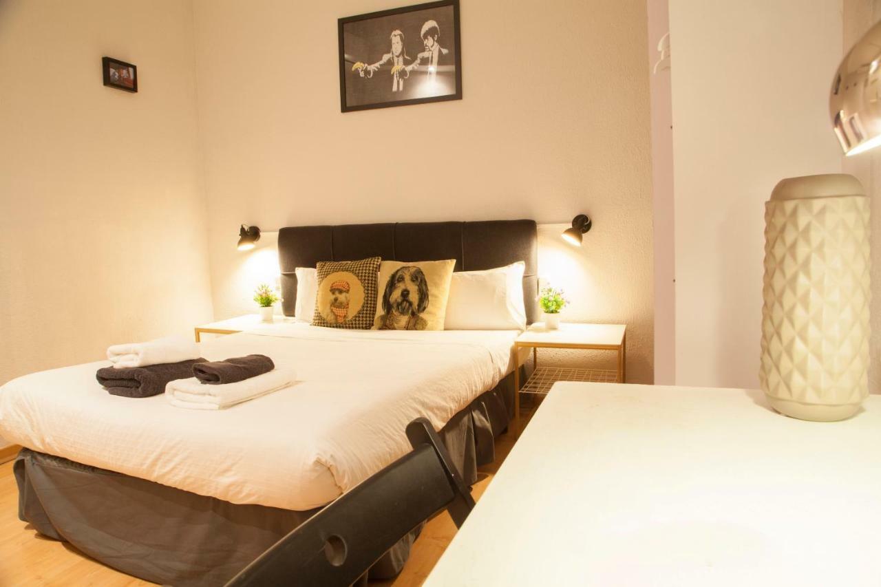 Wow Hostel Барселона Екстериор снимка